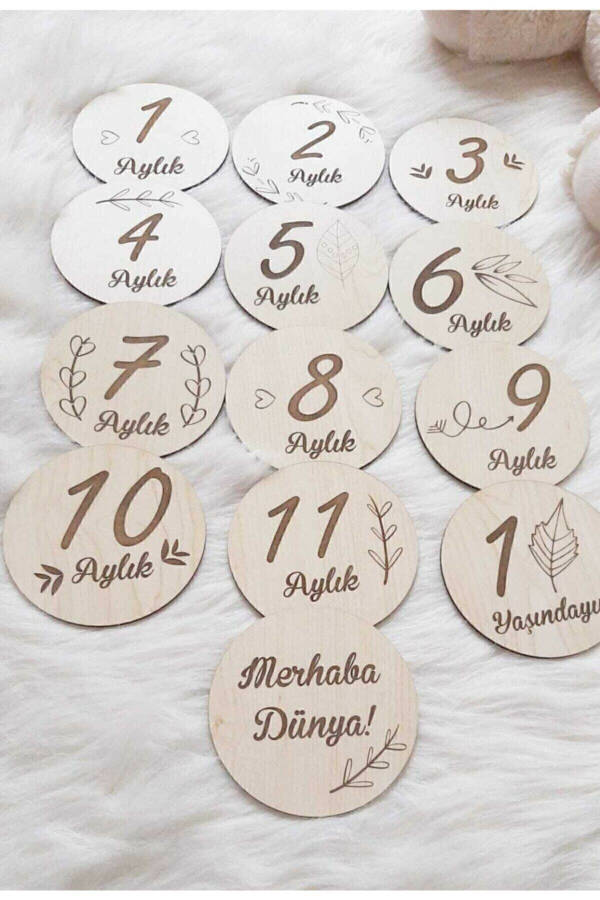 Monthly Milestone Wooden Baby Photo Cards 12 Cm 13 Pieces - 13