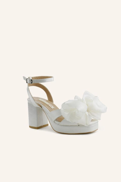 Mother-of-Pearl Satin Lily Heeled Bridal Shoes - 22