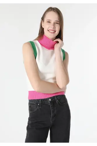 Multicolored women's sweater with a boat neck. Slim fit. Cl1062007 - 5