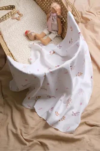 Multipurpose Muslin Swaddle & Blanket 3-Piece Set 100% Cotton Oeko-tex Certified 80x80 Cm-Crispy Flower - BONDBERRO (1)