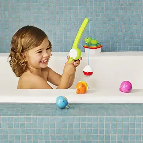 Munchkin® Bath Toy Scoop with Gone Fishin' Bath Toy - 3