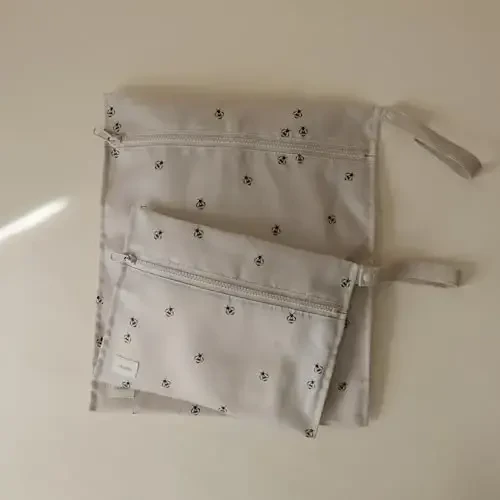 mushie Water Resistant Wet Bags | Large & Small Reusable Storage Bag for Baby Items and Travel | Zippered Pockets with Handle | Machine Washable, Set of 2 (Bees) - 2