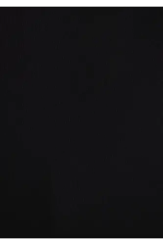 Mushuk bosimli qora futbolka, yarim tor bichimli - 2