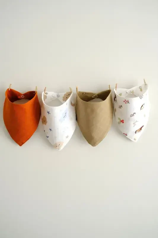 Muslin Fabric Two Snaps Baby Bib & Scarf (4 PCS) - RUNBABY