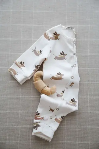 Mutlu Köpekçik Desenli Organik Kaşkorse Bebek Tulum - Bej - 4
