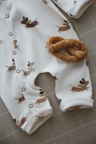 Mutlu Köpekçik Desenli Organik Kaşkorse Bebek Tulum-Bej - 7