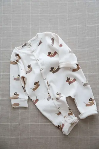 Mutlu Köpekçik Desenli Organik Kaşkorse Bebek Tulum - Bej 