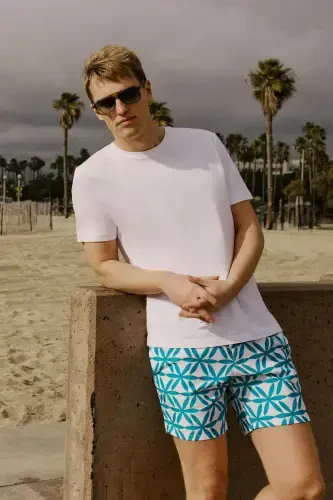 Мужская белая футболка из 100% хлопка Slim Fit с круглым вырезом - 3