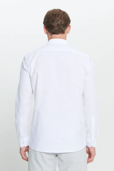 Мужская белая приталенная рубашка с узким кроем, пуговицами, воротником и полосатым фланелевым узором - 6