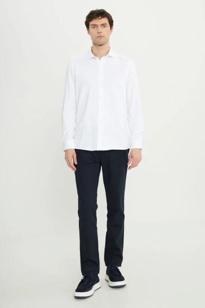 Мужская белая рубашка Slim Fit узкого кроя с итальянским воротником и защитной вставкой - AC&CO / ALTINYILDIZ CLASSICS (1)