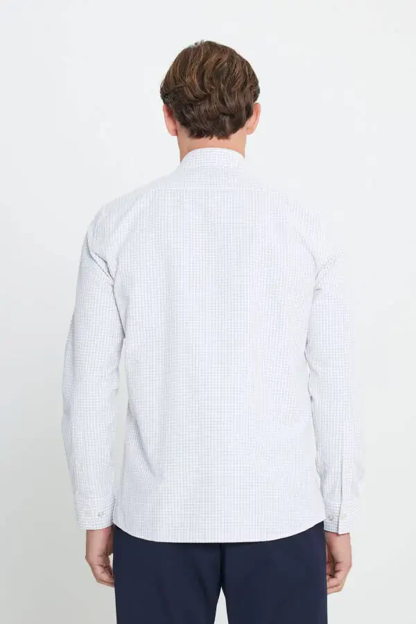 Мужская бело-бежевая хлопковая оксфордская приталенная рубашка Slim Fit с узким классическим воротником и текстурой 