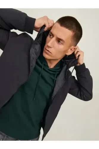 Мужская черная бомбер-куртка Jack&Jones с капюшоном - 6