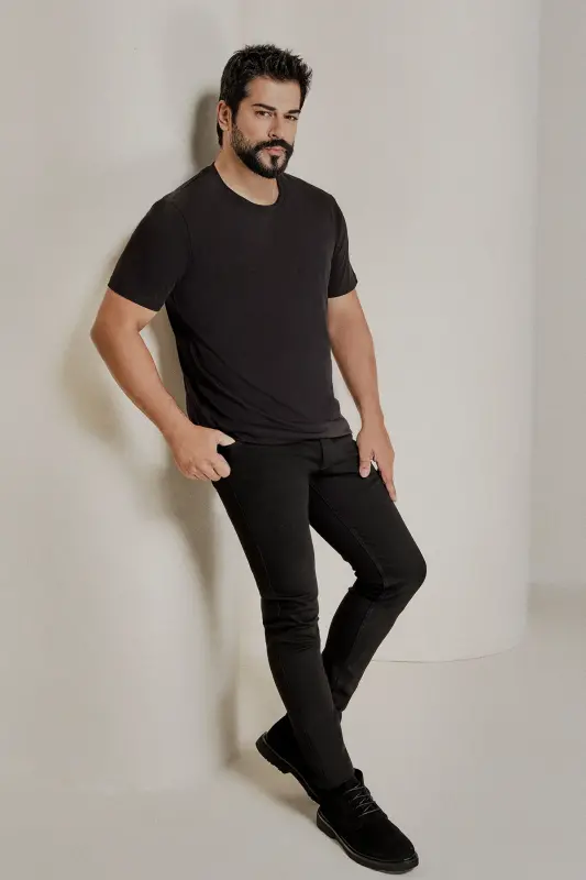 Мужская черная футболка из 100% хлопка Slim Fit с круглым вырезом - 3