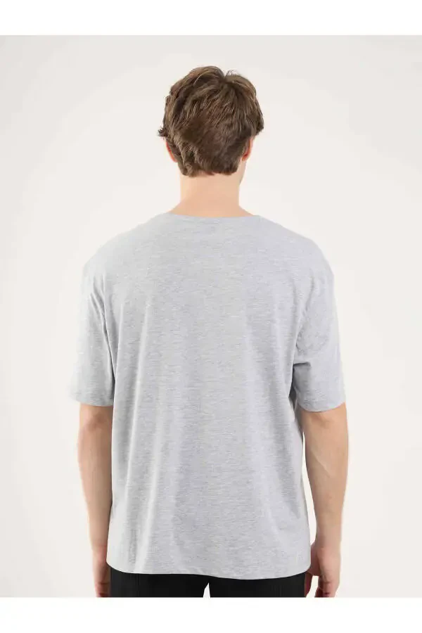 Мужская футболка оверсайз из серого меланжа с круглым вырезом - 70918 - 12