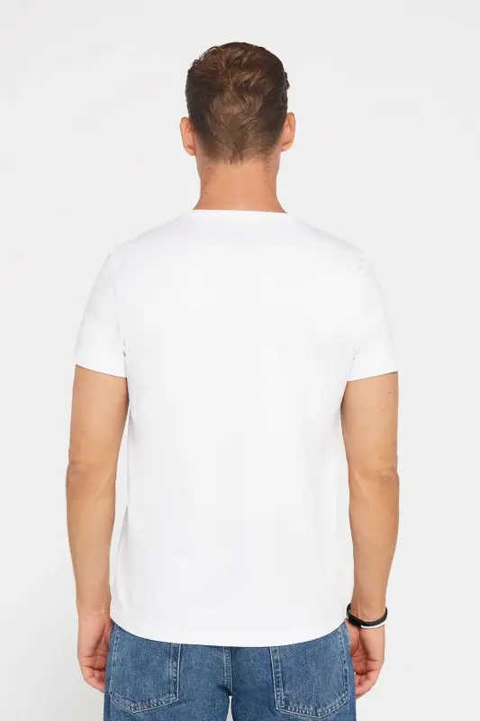 Мужская футболка Slim Fit с узким кроем из хлопчатобумажной ткани с мягкой текстурой и лайкрой, простой базовый белый воротник - TUDORS