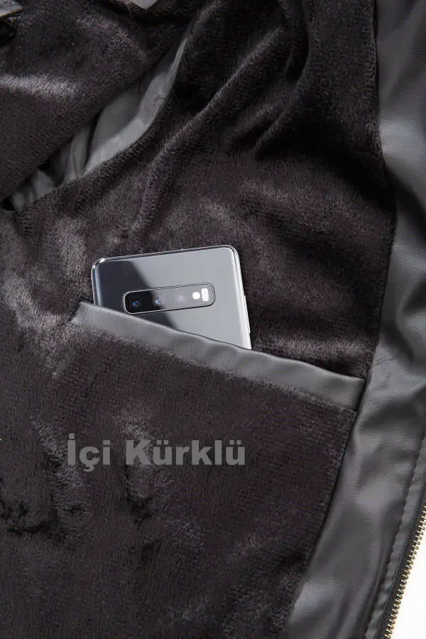 Мужская кожаная куртка с капюшоном черного цвета узкого кроя - 5