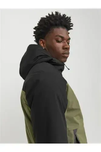 Мужская куртка с капюшоном цвета хаки Jack&Jones Axel Transitional - 7