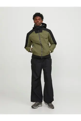 Мужская куртка с капюшоном цвета хаки Jack&Jones Axel Transitional - 4