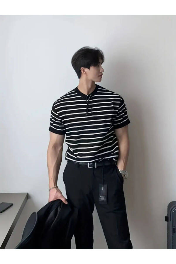 Мужская матовая черная футболка с коротким рукавом из рифленого трикотажа из акрила и хлопка - 2