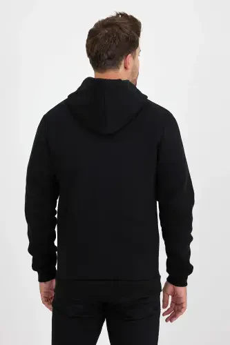 Мужская облегающая вязаная трехниточная флисовая куртка на молнии черного цвета-ЧЕРНЫЙ - 1