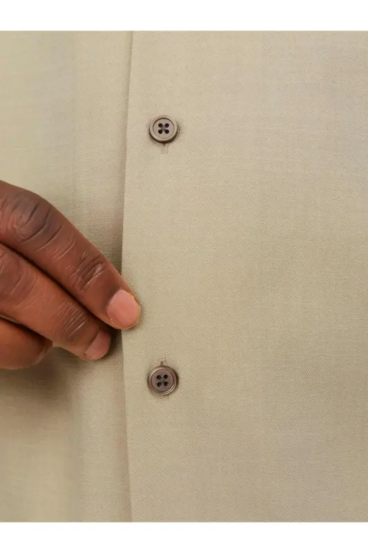 Мужская рубашка с коротким рукавом, свободного кроя от бренда Caaron. - 8