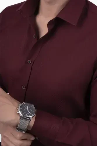 Мужская рубашка в тонкой полоску бордового цвета в подарочной коробке Slim Fit - 1