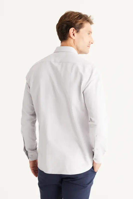 Мужская серая немнущаяся приталенная рубашка с итальянским воротником Slim Fit - 9