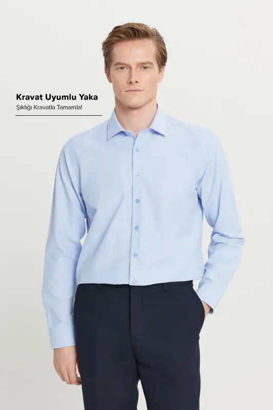 Мужская светло-голубая немнущаяся slim fit рубашка с узким кроем, классическим воротником из хлопка - светло-голубая - AC&CO / ALTINYILDIZ CLASSICS