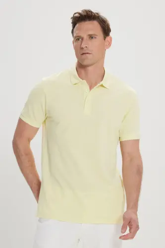 Мужская желтая slim fit футболка поло из 100% хлопка с короткими рукавами. 