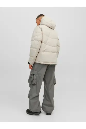 Мужская зимняя куртка оверсайз с капюшоном Jack&Jones Minimalist — Off White - 3
