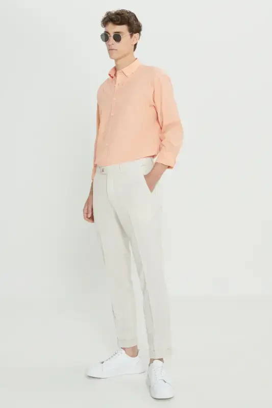 Мужские бежевые узкие брюки Slim Fit из немнущейся ткани с вафельным узором и эластичной талией - 3