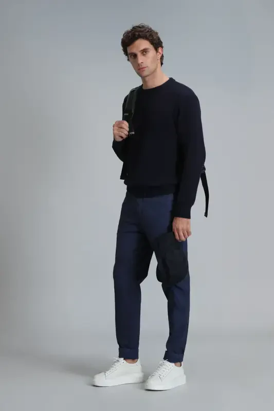 Мужские брюки чинос Tom Smart Slim Fit темно-синего цвета - 3