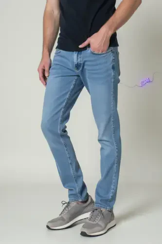 Мужские джинсы Regular Fit из эластичного денима – светло-голубые - 5