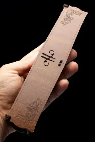 Мужские янтарные четки с зелеными вставками - 3