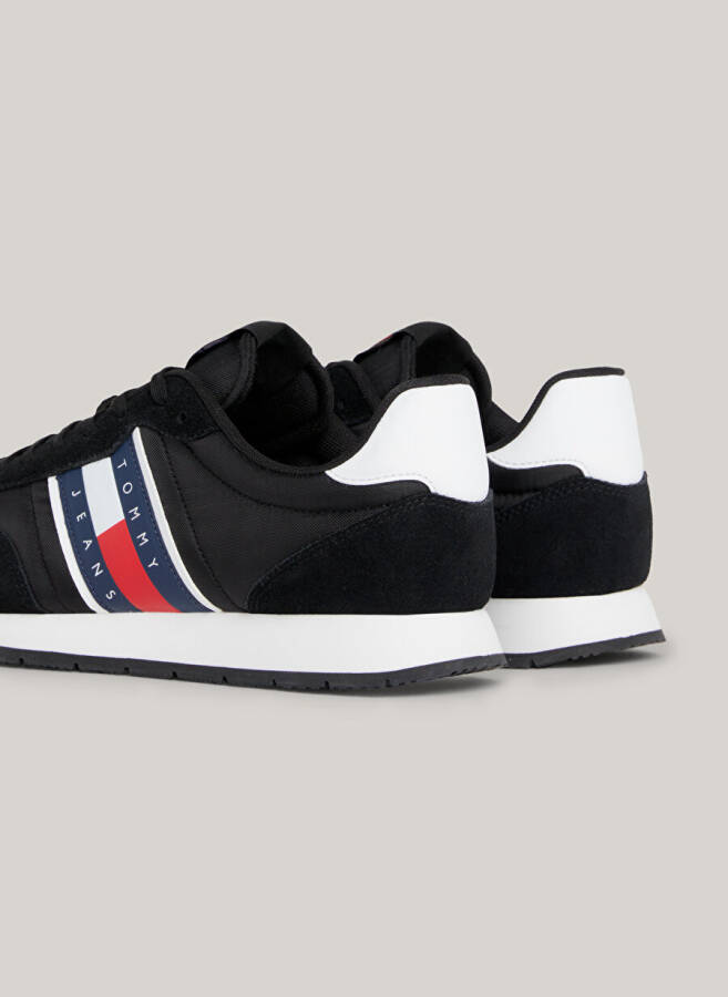 Мужские кроссовки Tommy Hilfiger черные TJM RUNNER CASUAL ESS - 9