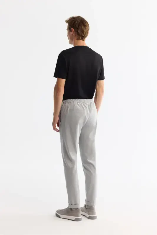 Мужские серые спортивные брюки Relaxed Fit с боковыми карманами, эластичной талией на шнурке и двойными штанинами E003000-Grey - 4