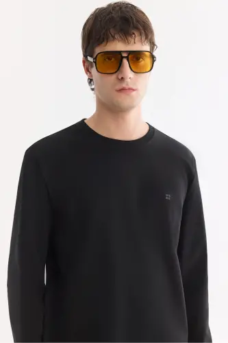 Мужской черный свитер - AVVA (1)