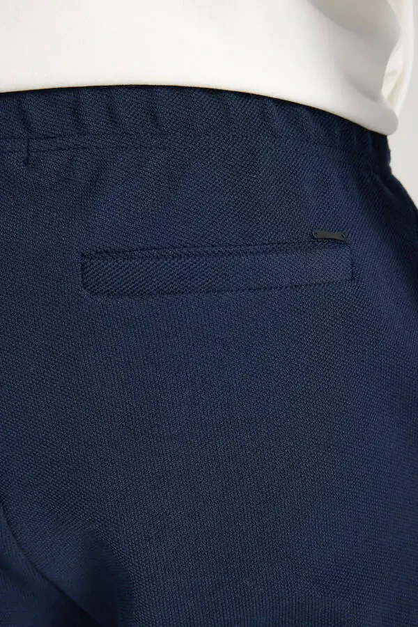 Мужской темно-синий стандартный крой с карманами, эластичный - 5