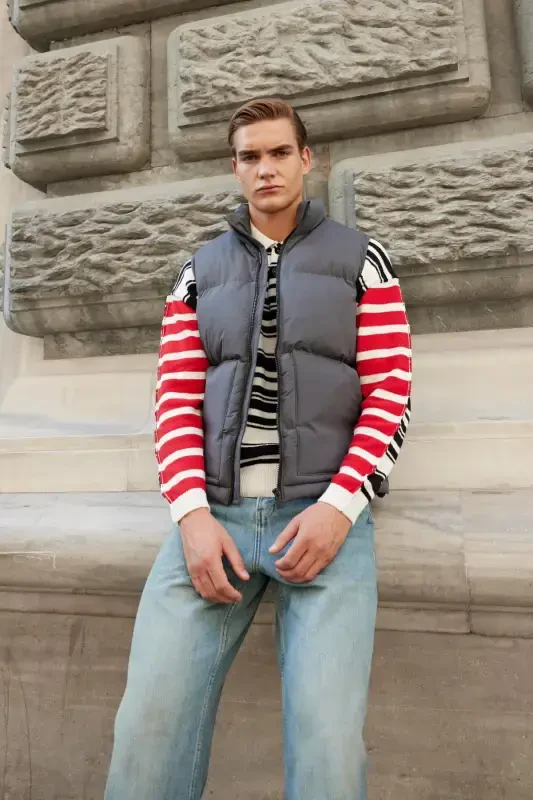 Мужской утепленный жилет-пуховик антрацит-антрацит - 2