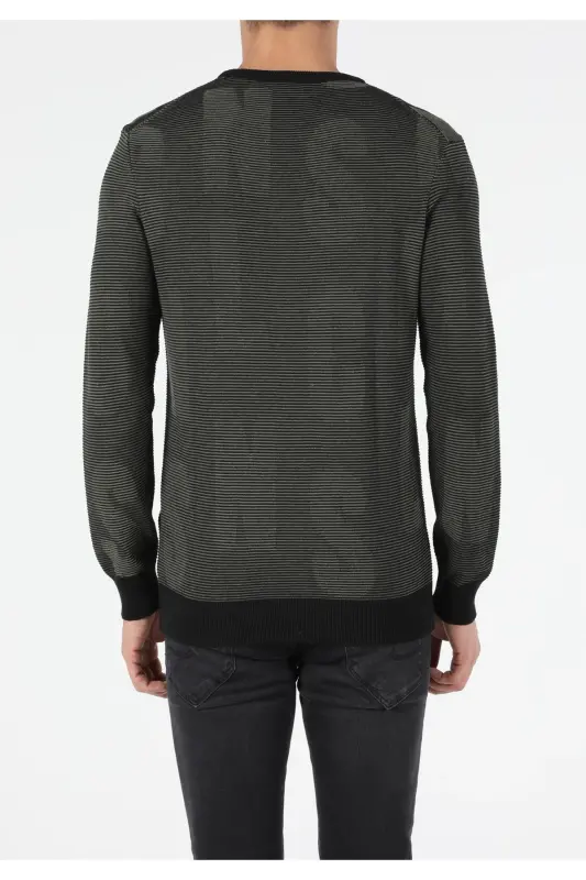 Мужской Зеленый Свитер Slim Fit с Круглым Вырезом и Принтом - q1.v1_KHA - 2
