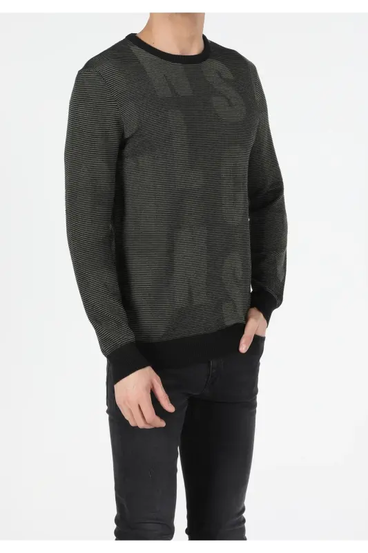 Мужской Зеленый Свитер Slim Fit с Круглым Вырезом и Принтом - q1.v1_KHA - 4