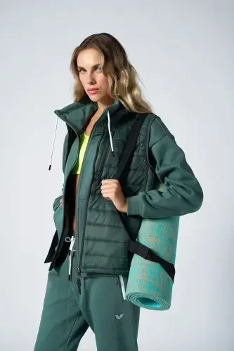 Мужской жилет повседневный без рукавов с карманом на молнии зеленого цвета 1268 - 4