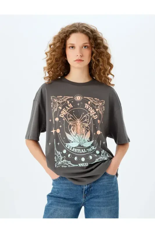 Mystic Print Short Sleeve Crew Neck Oversize T-Shirt - 3