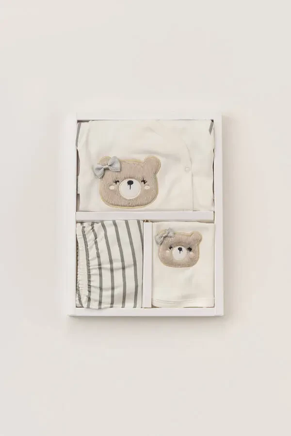 Набор для выписки из роддома для новорожденных из люксового хлопка с вышивкой медведя - в коробке и в подарок - 2