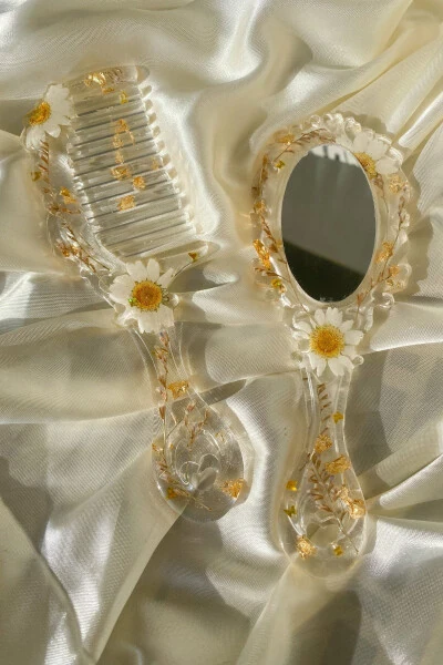 Набор гребня и зеркала с дизайном из настоящей сушеной ромашки, подарок, приданое - BELIERT