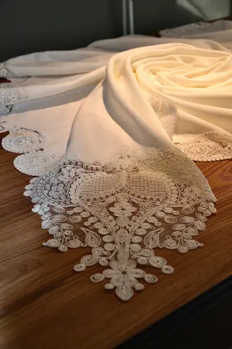 Набор скатертей для обеденного стола с бегунком из французского кружева «Капля воды» экрю для 12 персон, 26 предметов - 3