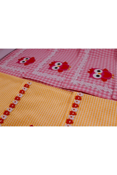 Нагрудник для кормления девочки - 3