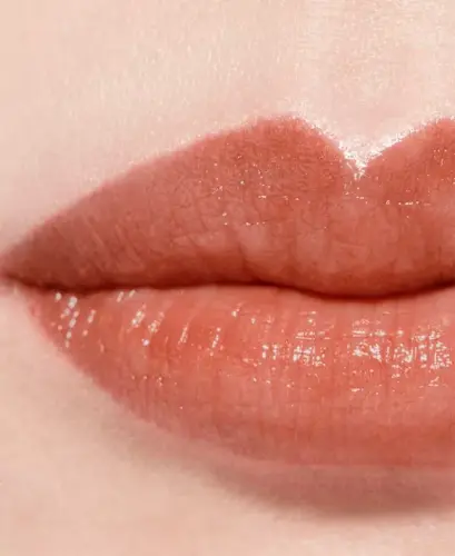 Hydrating Beautifying Tinted Lip Balm Buildable Color-914 Natural Charm - 3