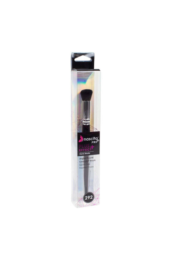 Nascita Pro Plus Angled Oval Concealer Brush - 4