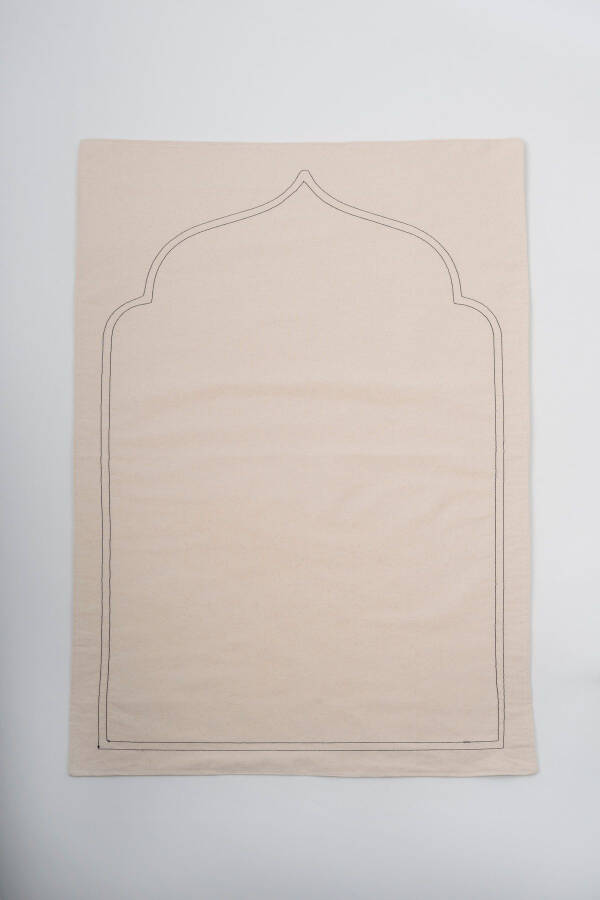 Natural linen, soft filled, plain prayer rug. - 9